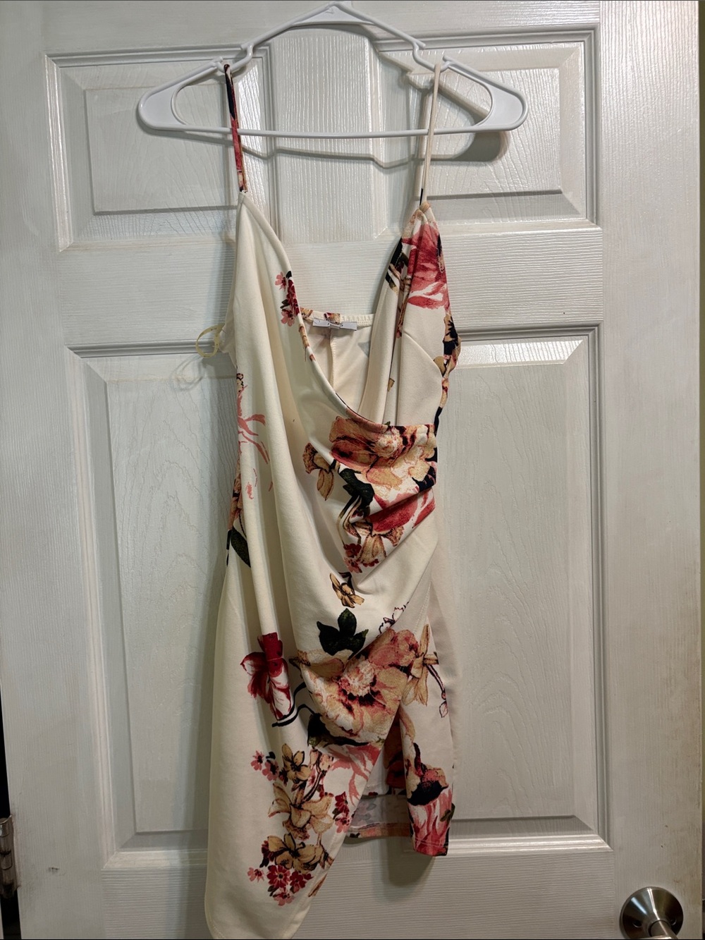 Short cute floral mini dress with leg slit juniors Large